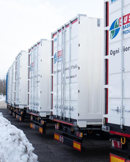 RIMORCHIO CON CONTAINER DA 40 PIEDI